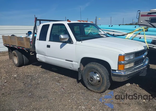 1GCHC39J9VF011493: 38819792