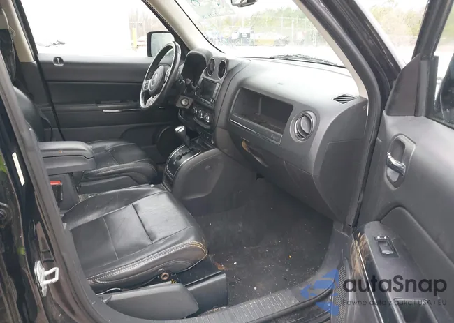 1C4NJRCB4CD604829: 38831535