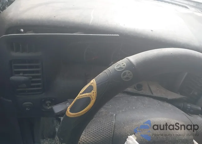 4F2YZ04113KM30592: 38839733