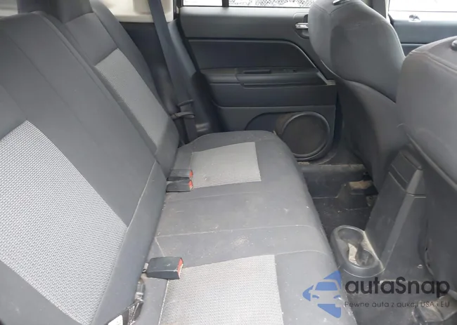 1J4NF4FB8AD529107: 38849586