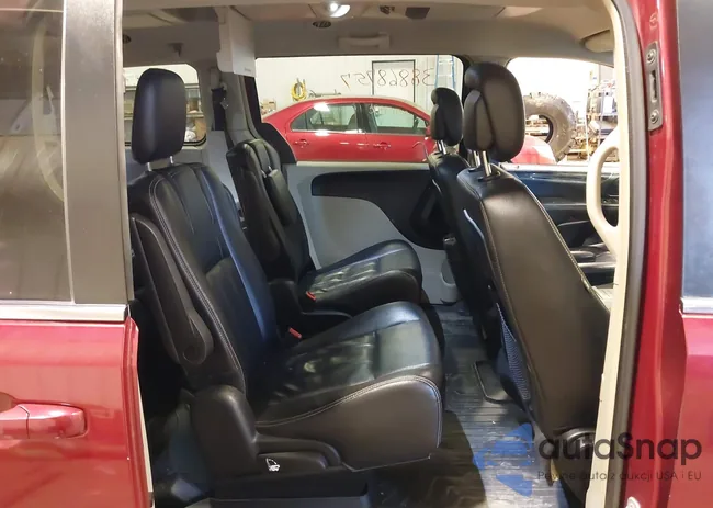 2C4RC1BG8ER402392: 38868757