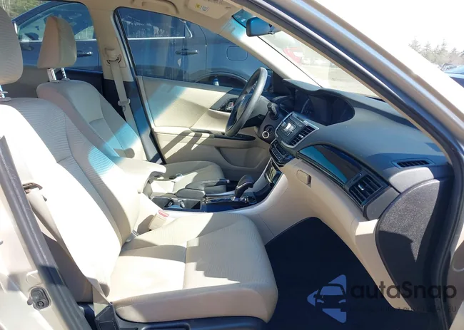 1HGCR2F39GA027557: 38873237