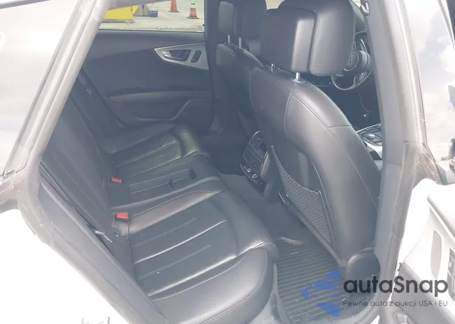 WAUSGAFC8CN017502: 38880913