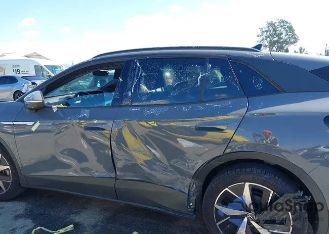 1V25MPE84PC015805: 38892859