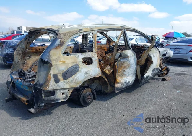 WA1DGAFE8CD007579: 38893878