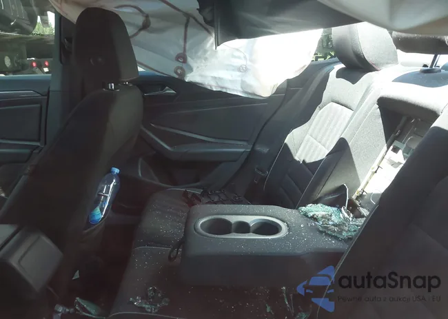 3VW5T7BU4KM151149: 39914029