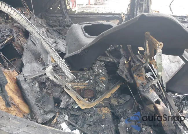 WDDUG8CB5GA281215: 39915598