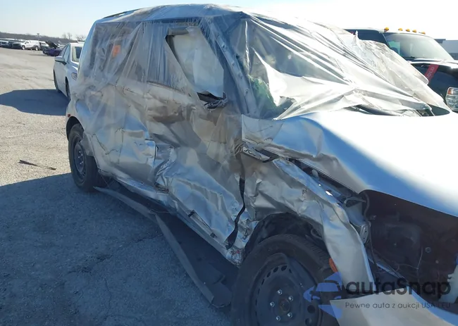 KNDJN2A27J7514390: 39915161