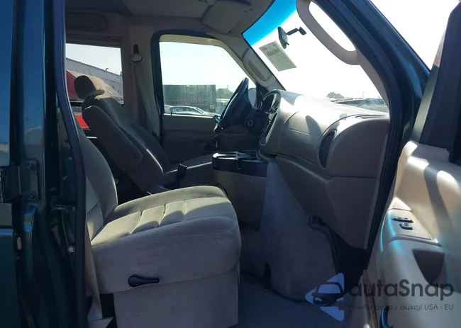 1FDNE24L58DB51567: 39916804