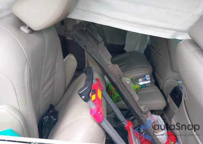 5TDYK3DC8BS092705: 39916088