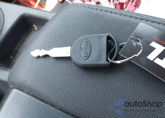 1FM5K7D82DGC34058: 39920747