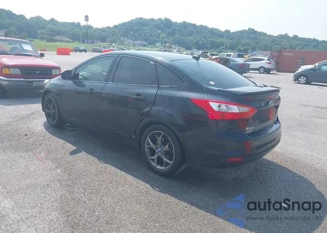 1FADP3F21EL218855: 39928831