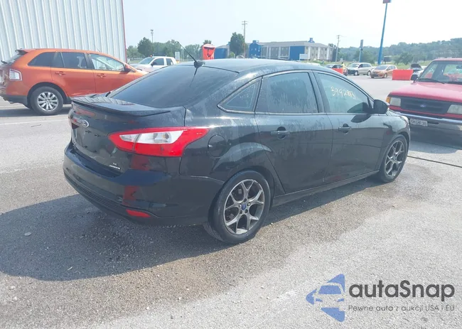 1FADP3F21EL218855: 39928831