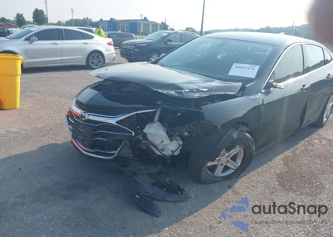 1G1ZB5ST4NF213973: 39933331