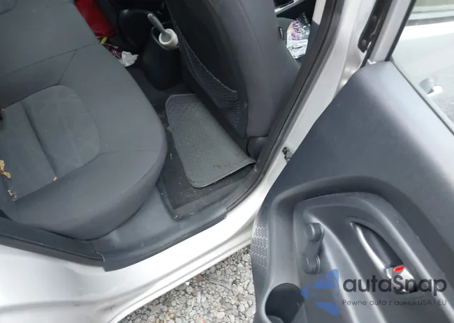 KNADM4A33D6111258: 39934097