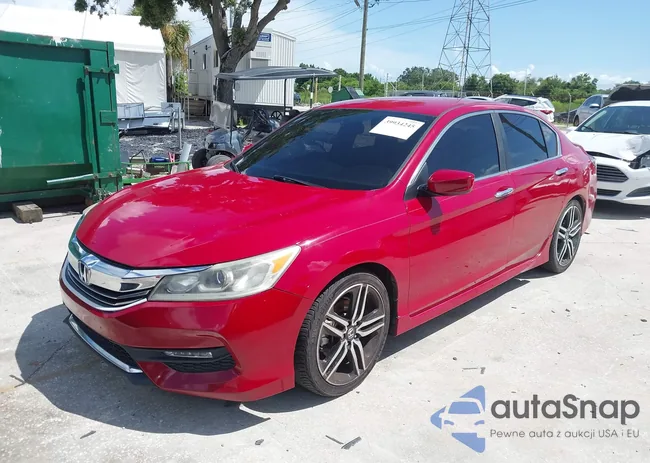 1HGCR2F58GA245877: 39934245