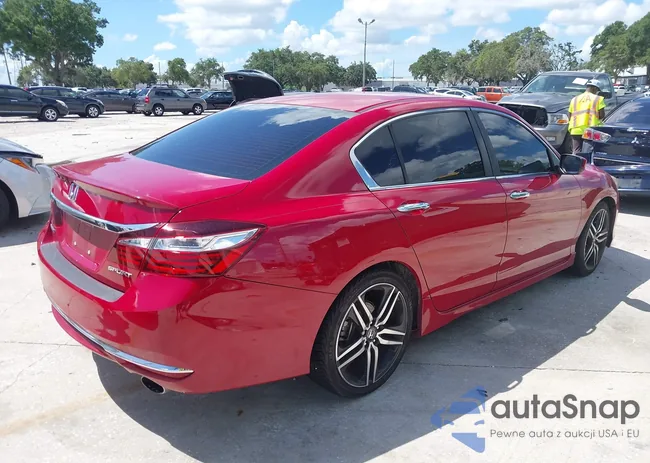 1HGCR2F58GA245877: 39934245