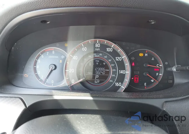 1HGCR2F58GA245877: 39934245