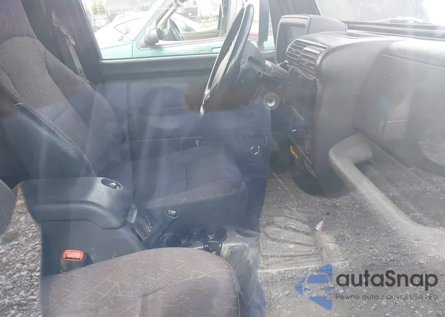 1J4FA49S32P700831: 39940534