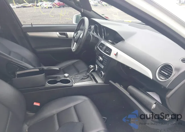 WDDGF8AB3DR284422: 39941565