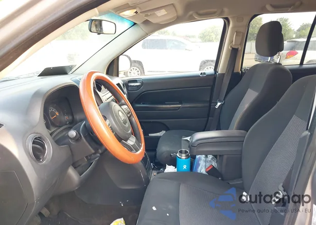 1C4NJCBB1ED830621: 39953785