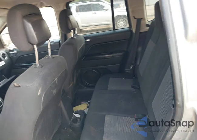 1C4NJCBB1ED830621: 39953785