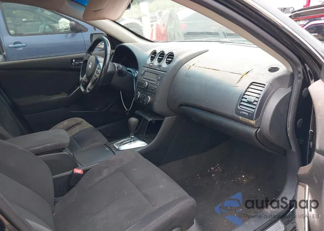 1N4AL2AP3CN493074: 39953879