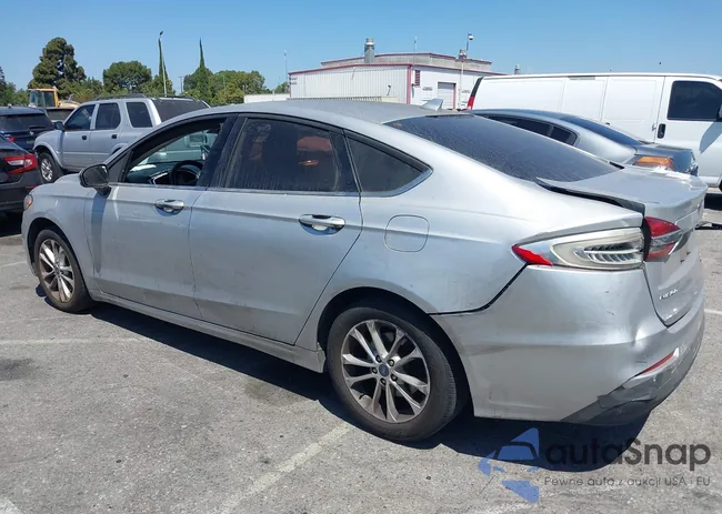 3FA6P0HD1KR174195: 39953236