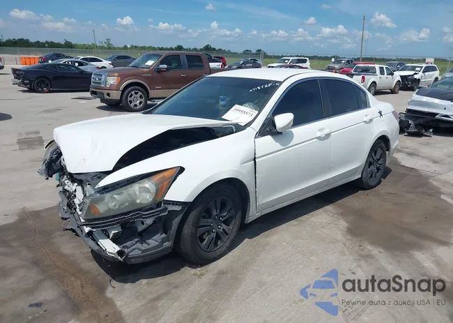 1HGCP2F61CA157097: 39955573