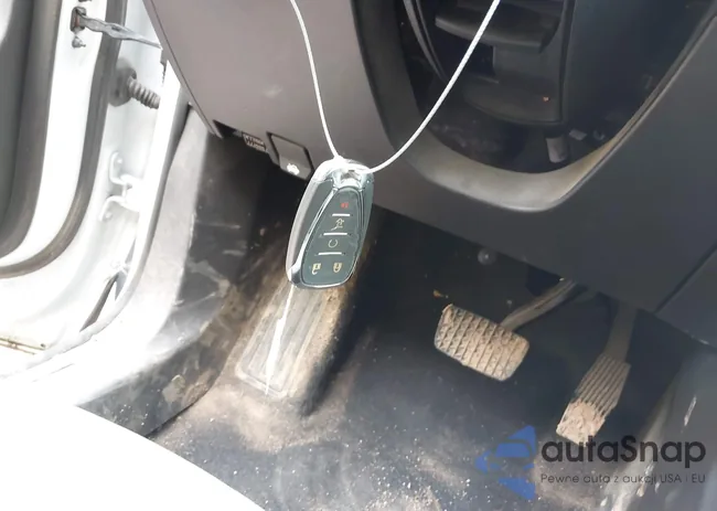 3GNAXMEVXJS605107: 39957735