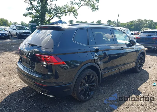 3VV2B7AX4LM086536: 39957753