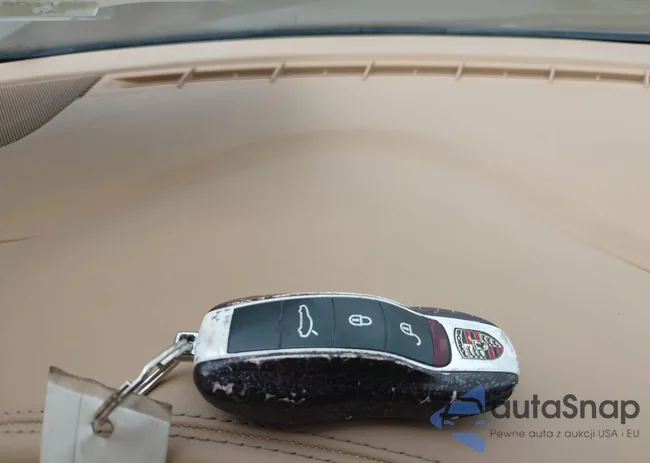 WP0AB2A71AL063078: 39958685