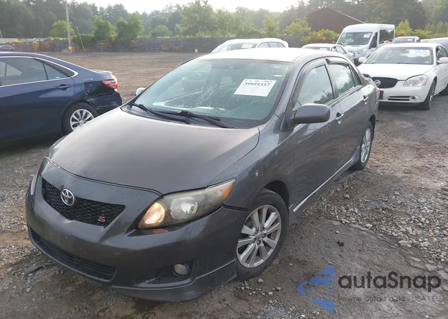 2T1BU4EE8AC510953: 39959337