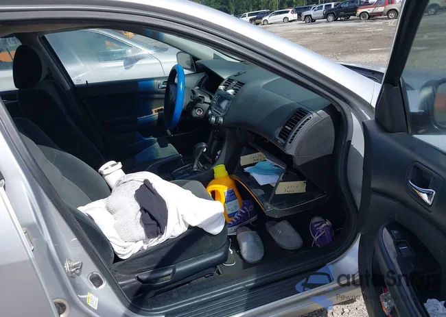 1HGCM56366A116209: 39973525