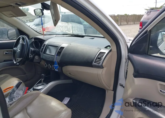 JA4JT4AX5AZ016104: 39975906