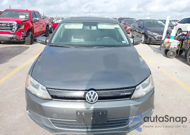 3VW637AJ5DM263330: 39982458