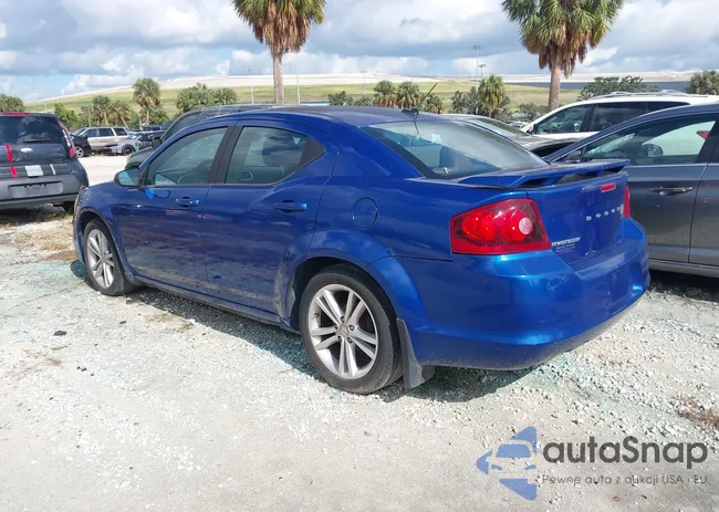 1C3CDZAG1CN255026: 39983853