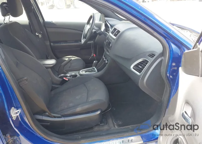 1C3CDZAG1CN255026: 39983853