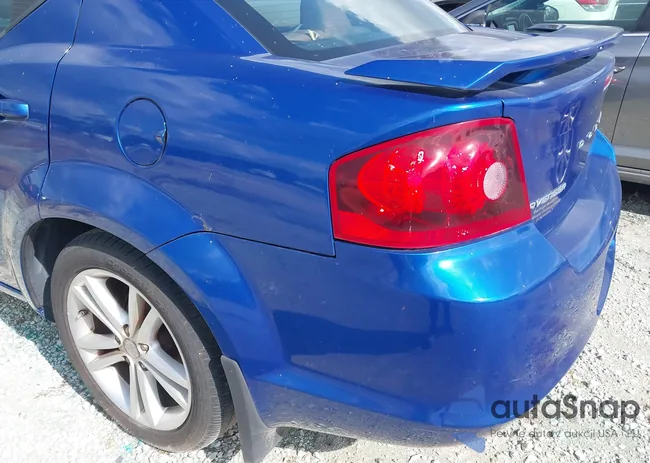 1C3CDZAG1CN255026: 39983853