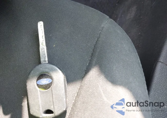 1FADP3F28FL249571: 39986845