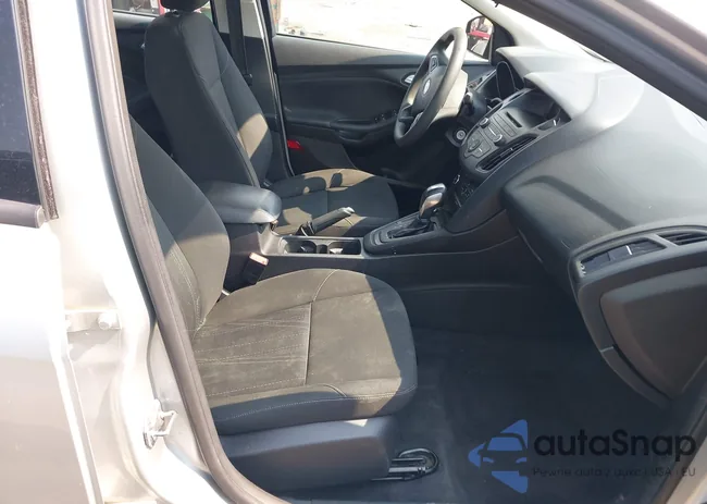 1FADP3F28FL249571: 39986845