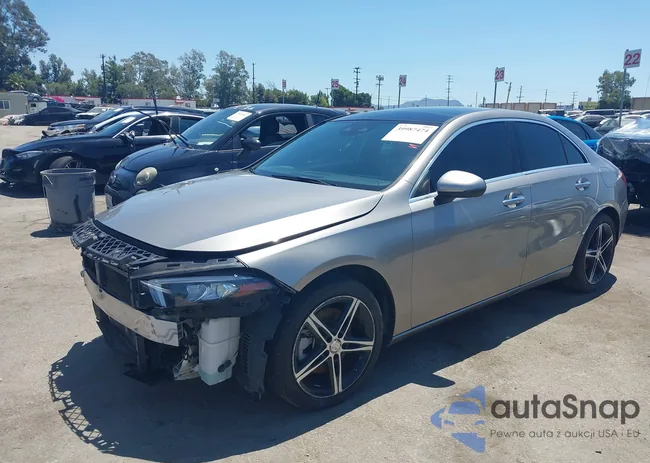 WDD3G4EB8KW001851: 39987474