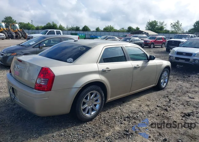 2C3KA43D89H571938: 39999571