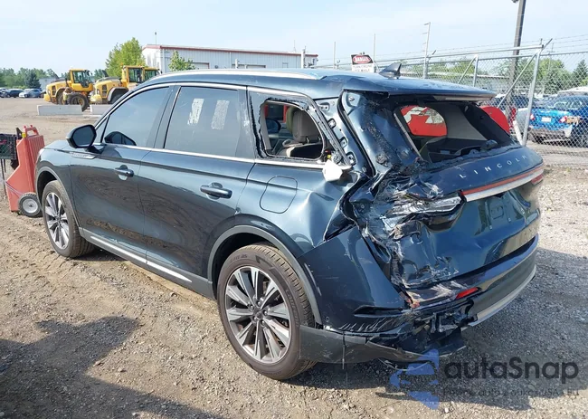 5LMCJ2D99LUL10944: 40013178