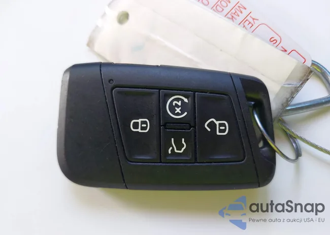 1V2EE2CA9MC226953: 40014786