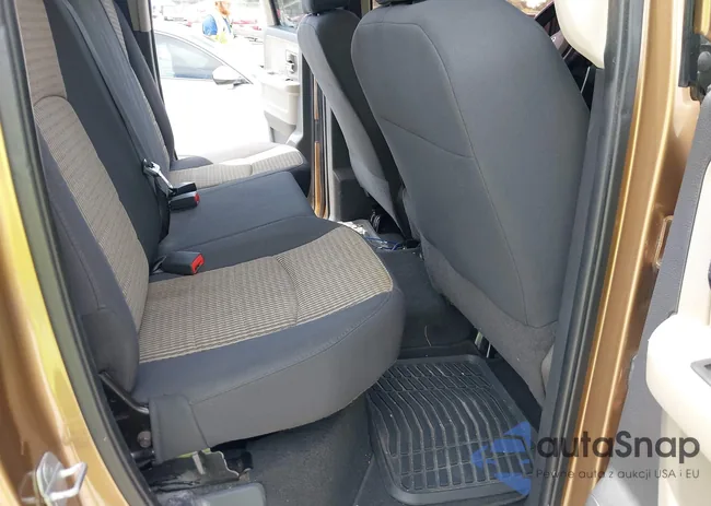 1D7RB1GP4BS657326: 40018517