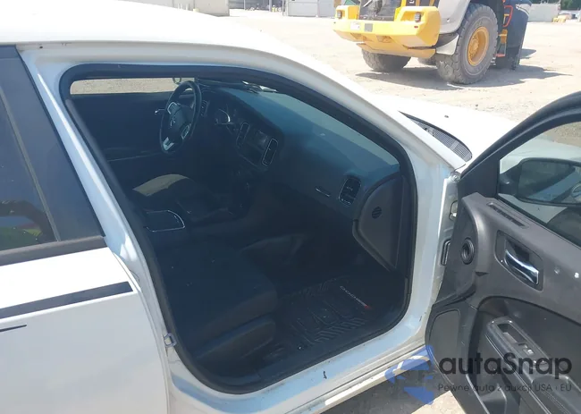 2C3CDXAG3EH223761: 40018557