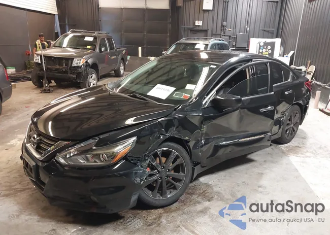 1N4AL3AP6HC282749: 40019396