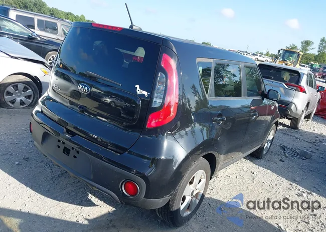 KNDJN2A22H7884883: 40019134