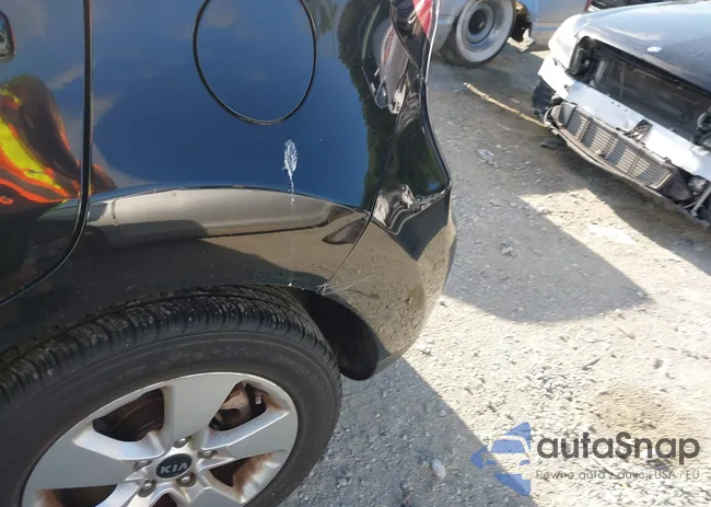 KNDJN2A22H7884883: 40019134